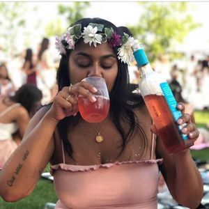 Meet your Posher, Charisse